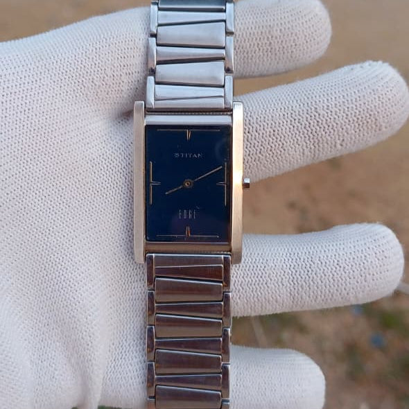 Titan Edge Slim Quartz | Teal Dial | Ultra-Thin Design | 35mm | All Original